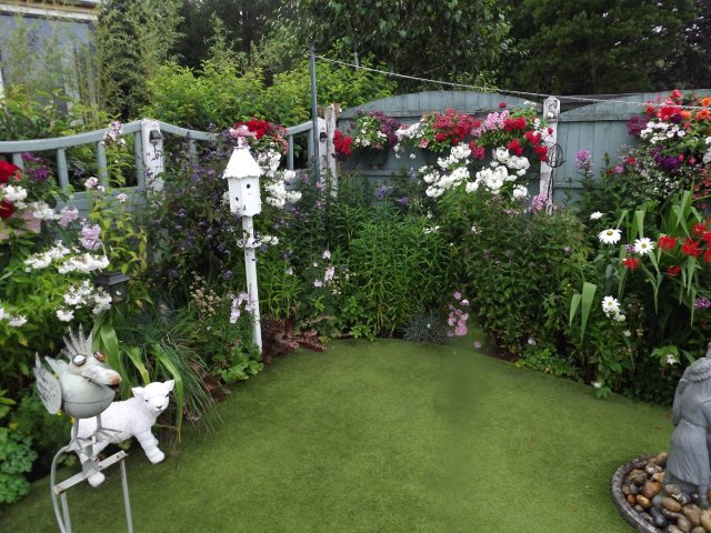 BarrowfordBestKeptGardens2019_217_25pc